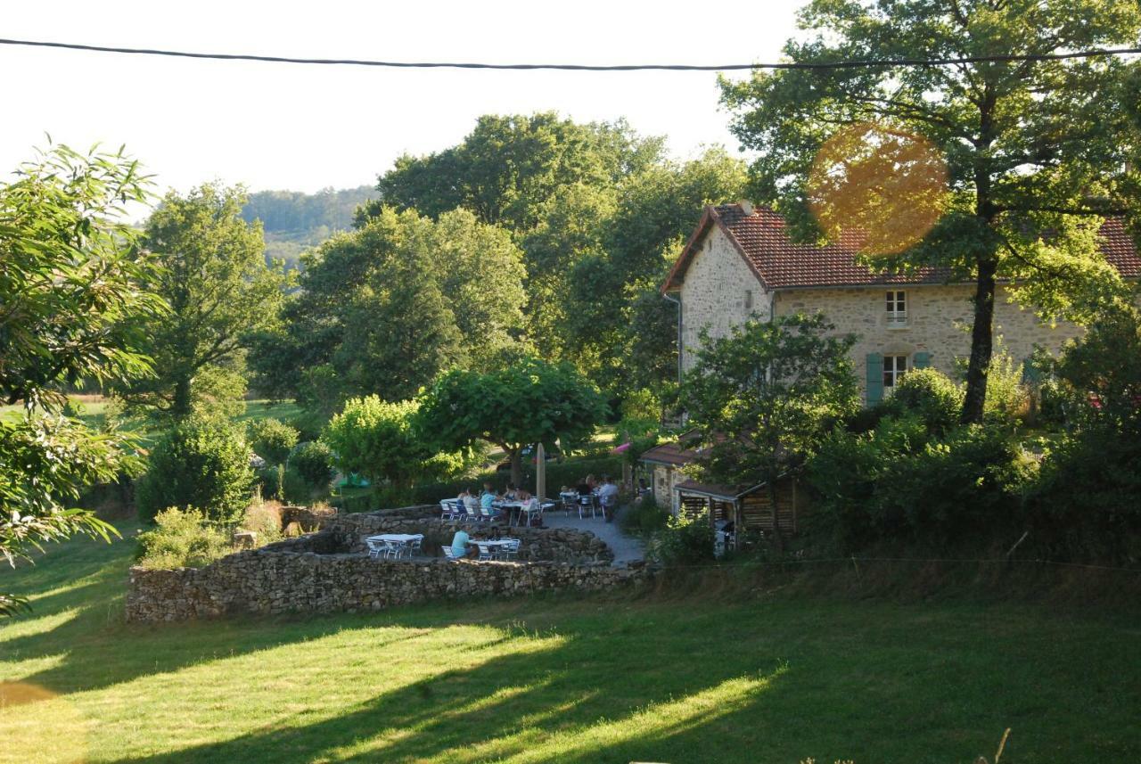 Domaine Les Teuilleres Bed & Breakfast Lacam-d'Ourcet ภายนอก รูปภาพ