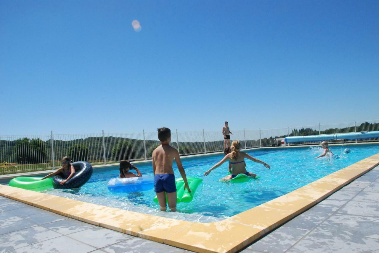 Domaine Les Teuilleres Bed & Breakfast Lacam-d'Ourcet ภายนอก รูปภาพ